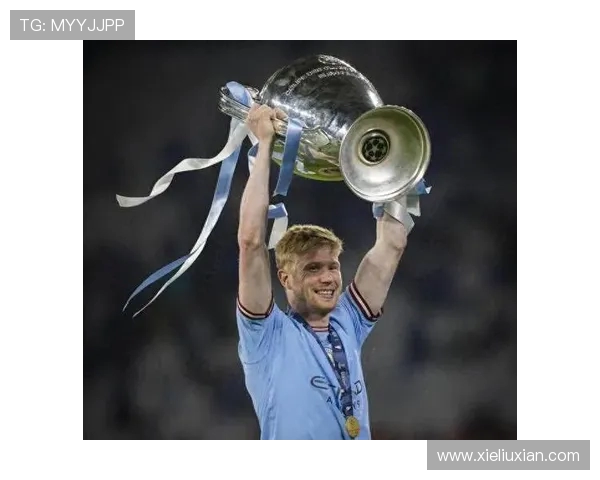 德布劳内早早被换下遗憾 但多库状态回暖展现最佳表现